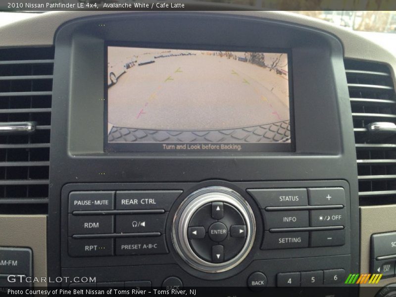 Avalanche White / Cafe Latte 2010 Nissan Pathfinder LE 4x4