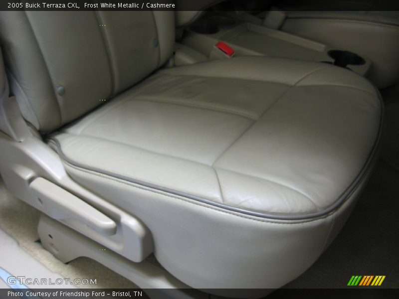 Frost White Metallic / Cashmere 2005 Buick Terraza CXL