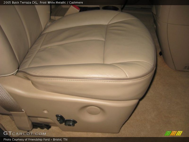 Frost White Metallic / Cashmere 2005 Buick Terraza CXL