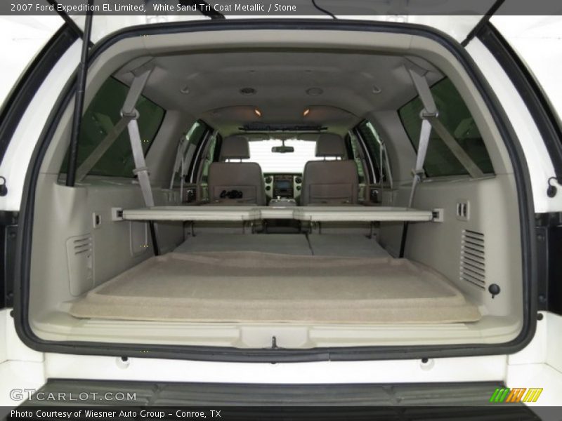  2007 Expedition EL Limited Trunk