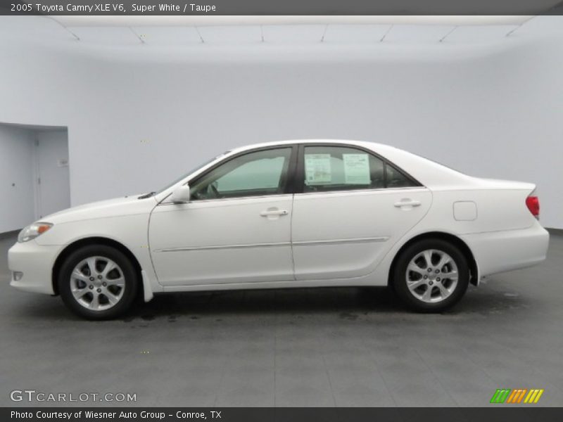 Super White / Taupe 2005 Toyota Camry XLE V6