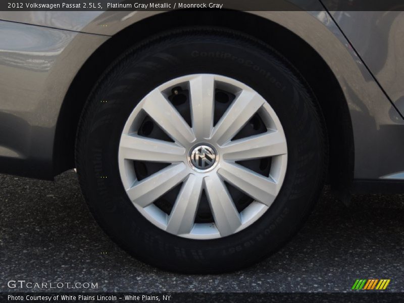 Platinum Gray Metallic / Moonrock Gray 2012 Volkswagen Passat 2.5L S