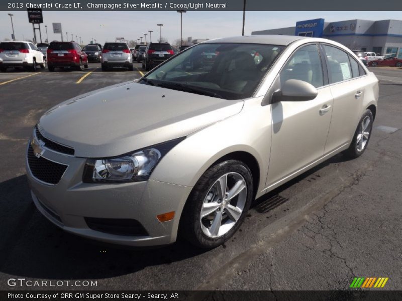 Champagne Silver Metallic / Cocoa/Light Neutral 2013 Chevrolet Cruze LT