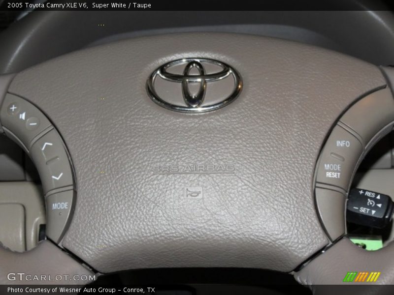 Super White / Taupe 2005 Toyota Camry XLE V6