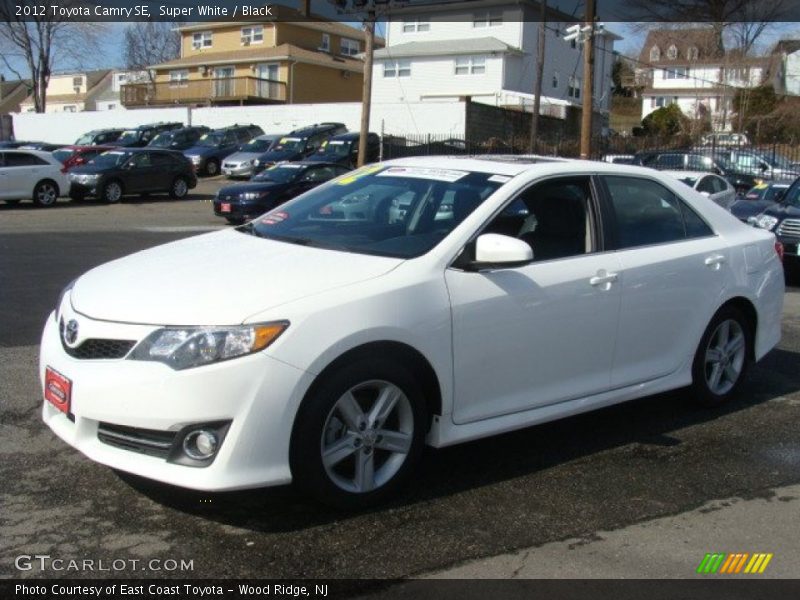 Super White / Black 2012 Toyota Camry SE