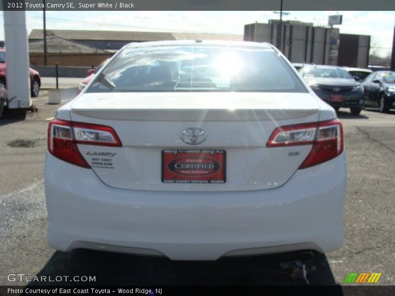 Super White / Black 2012 Toyota Camry SE