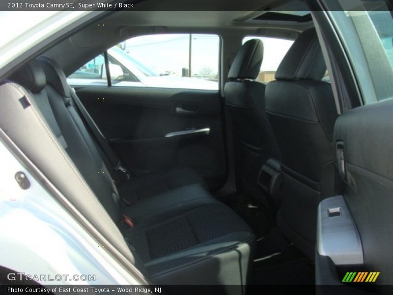 Super White / Black 2012 Toyota Camry SE