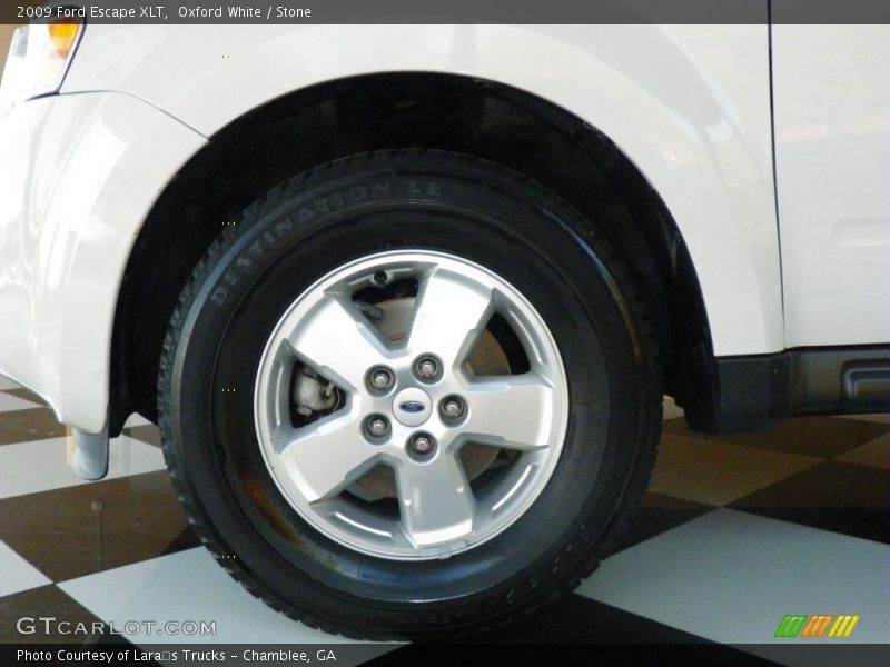 Oxford White / Stone 2009 Ford Escape XLT
