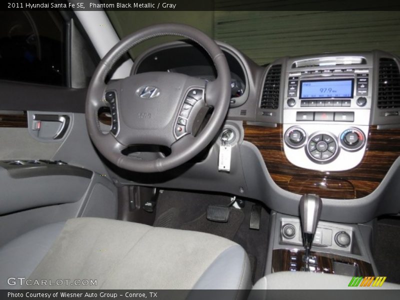 Phantom Black Metallic / Gray 2011 Hyundai Santa Fe SE
