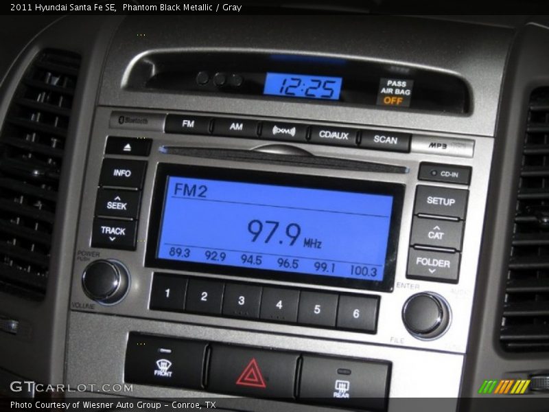 Phantom Black Metallic / Gray 2011 Hyundai Santa Fe SE