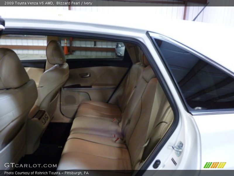 Blizzard Pearl / Ivory 2009 Toyota Venza V6 AWD