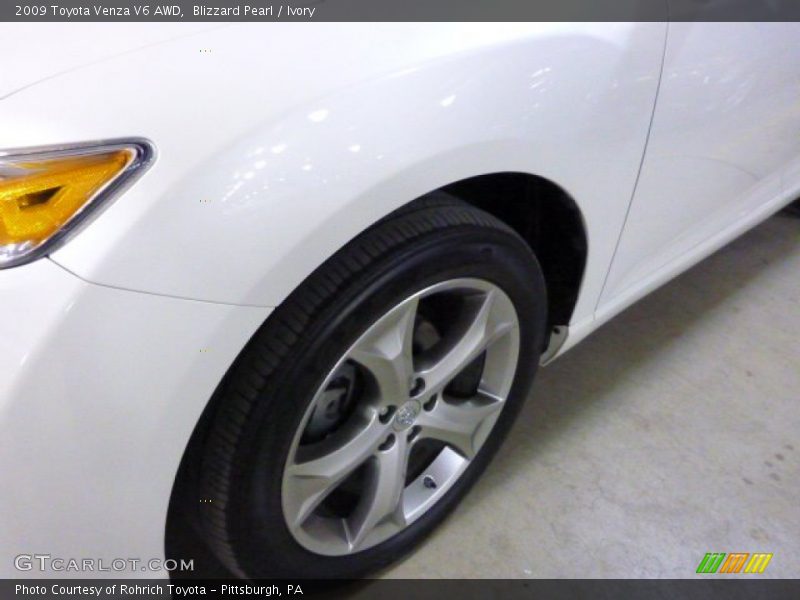 Blizzard Pearl / Ivory 2009 Toyota Venza V6 AWD