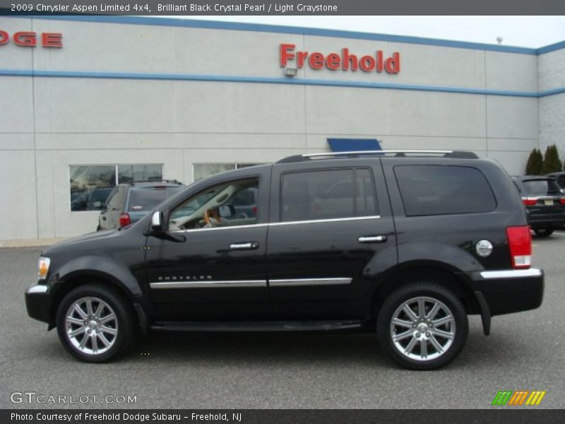Brilliant Black Crystal Pearl / Light Graystone 2009 Chrysler Aspen Limited 4x4