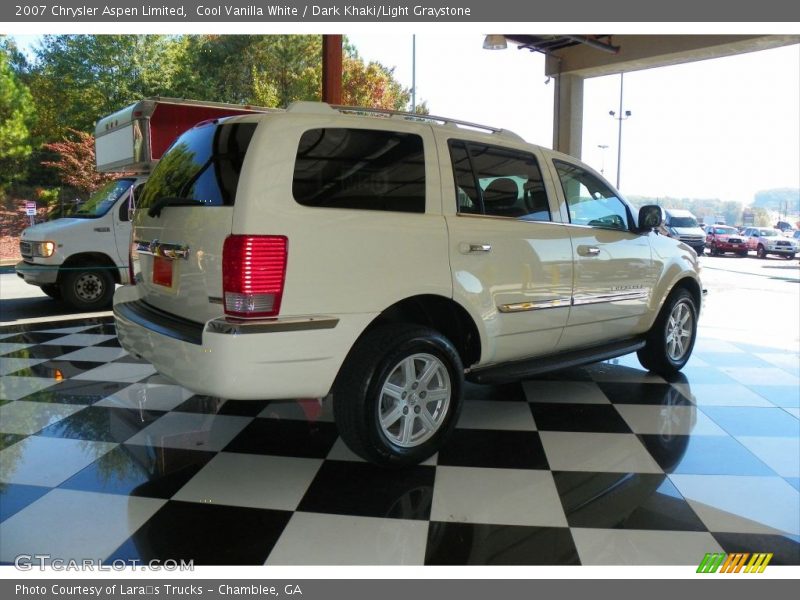 Cool Vanilla White / Dark Khaki/Light Graystone 2007 Chrysler Aspen Limited
