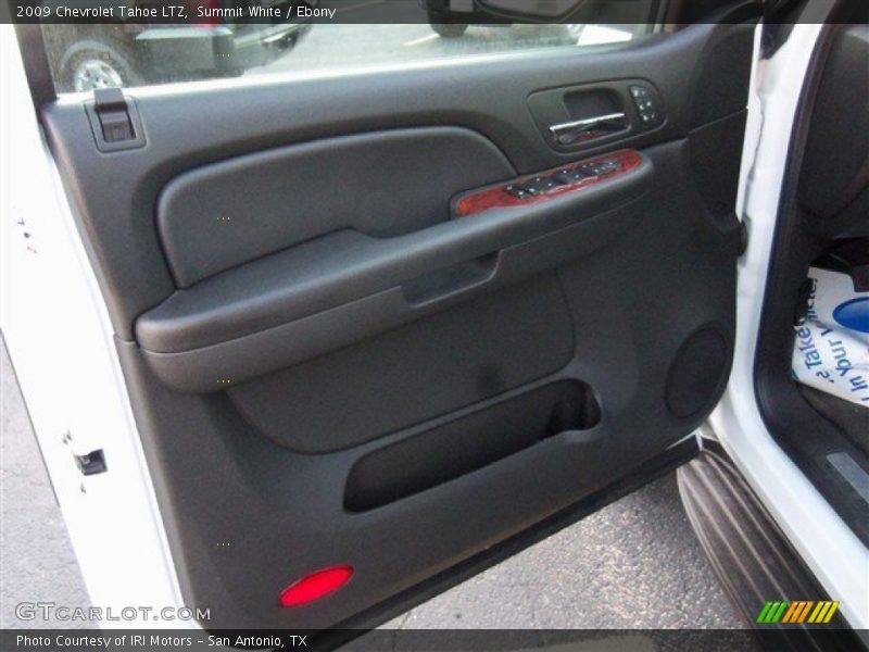 Summit White / Ebony 2009 Chevrolet Tahoe LTZ