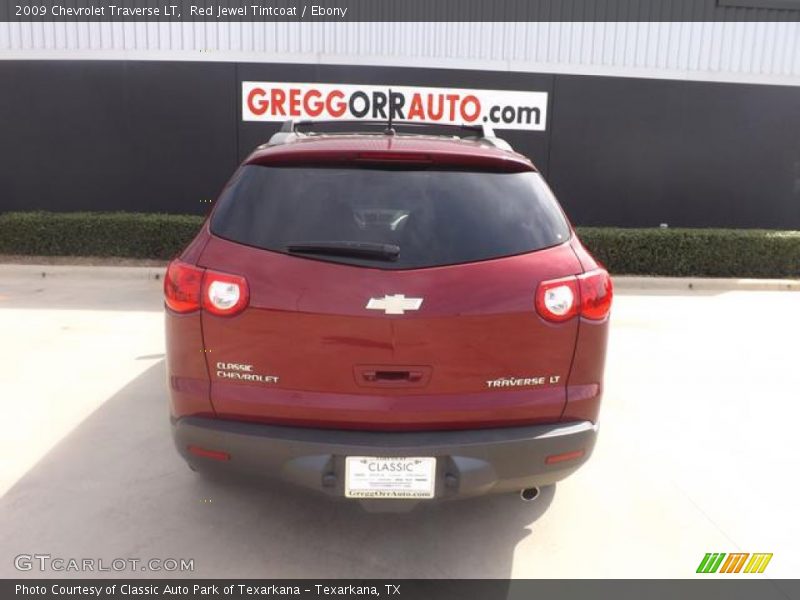 Red Jewel Tintcoat / Ebony 2009 Chevrolet Traverse LT