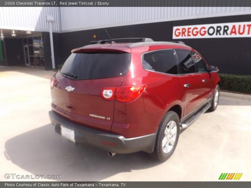 Red Jewel Tintcoat / Ebony 2009 Chevrolet Traverse LT