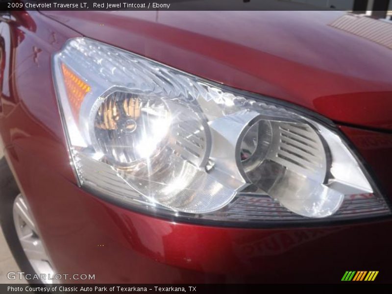 Red Jewel Tintcoat / Ebony 2009 Chevrolet Traverse LT