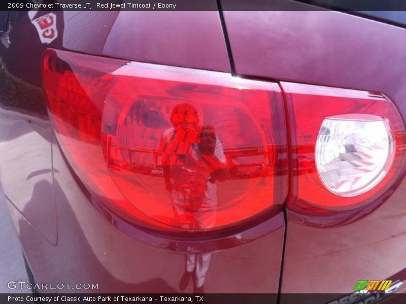 Red Jewel Tintcoat / Ebony 2009 Chevrolet Traverse LT