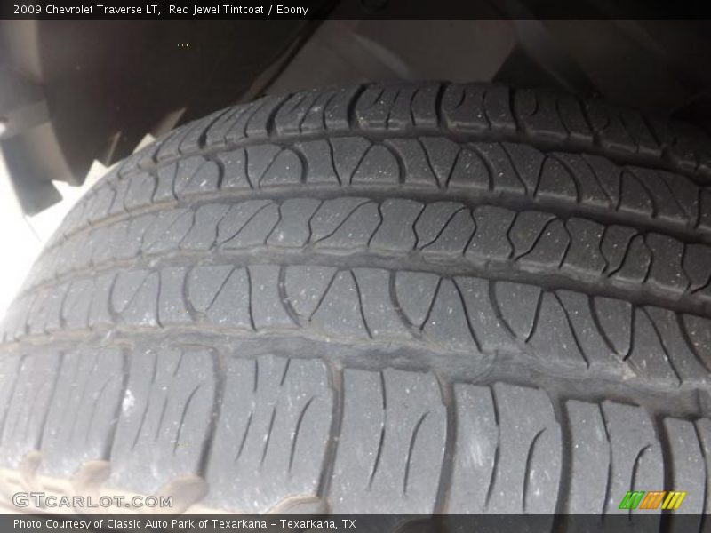 Red Jewel Tintcoat / Ebony 2009 Chevrolet Traverse LT