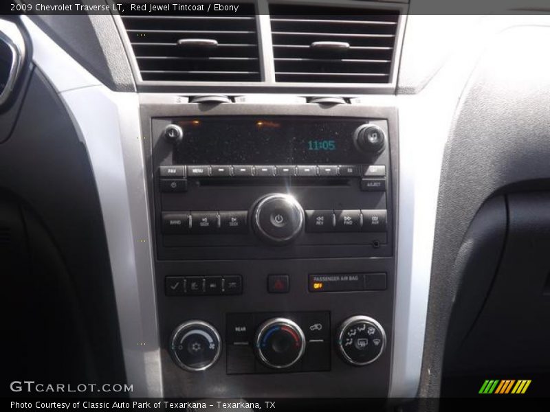 Red Jewel Tintcoat / Ebony 2009 Chevrolet Traverse LT