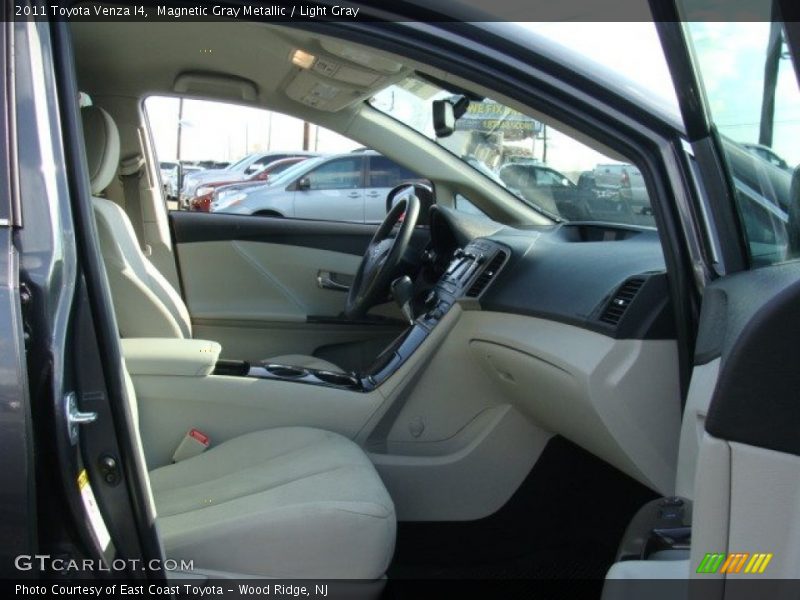 Magnetic Gray Metallic / Light Gray 2011 Toyota Venza I4