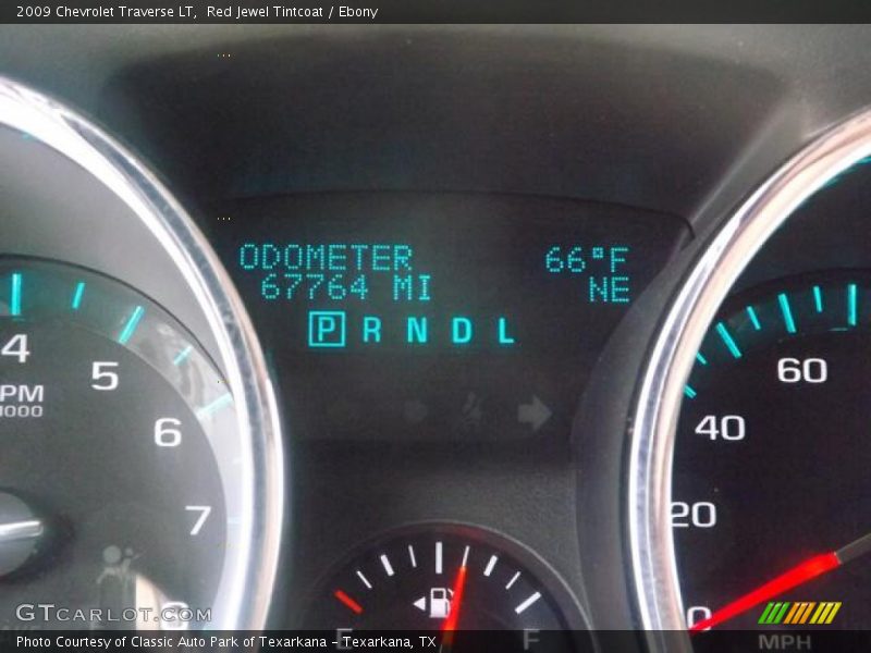 Red Jewel Tintcoat / Ebony 2009 Chevrolet Traverse LT