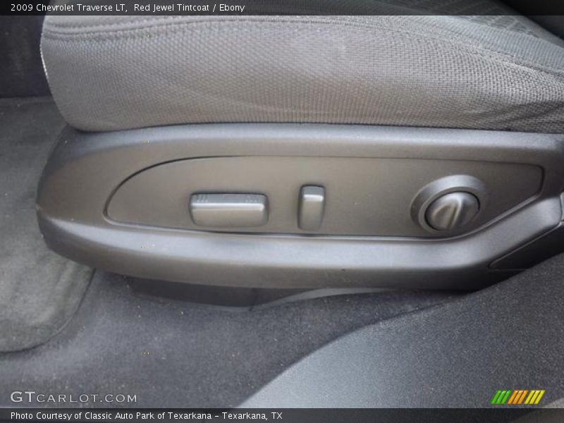 Red Jewel Tintcoat / Ebony 2009 Chevrolet Traverse LT