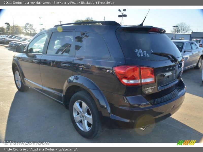 Blackberry Pearl / Black/Light Frost Beige 2011 Dodge Journey Mainstreet