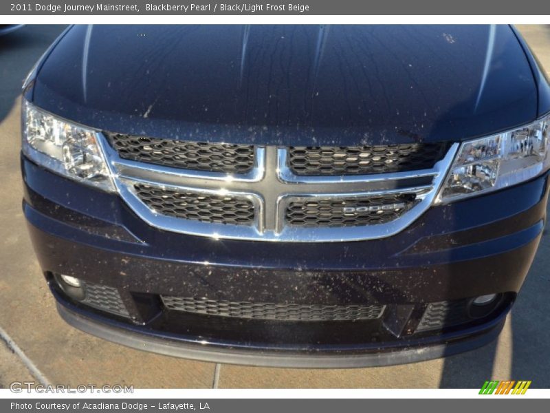 Blackberry Pearl / Black/Light Frost Beige 2011 Dodge Journey Mainstreet