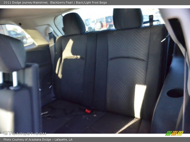 Blackberry Pearl / Black/Light Frost Beige 2011 Dodge Journey Mainstreet