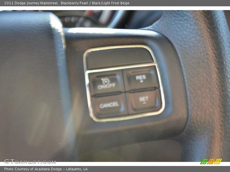 Blackberry Pearl / Black/Light Frost Beige 2011 Dodge Journey Mainstreet