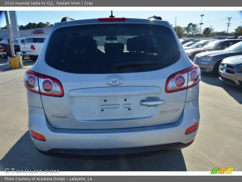 Radiant Silver / Gray 2010 Hyundai Santa Fe GLS