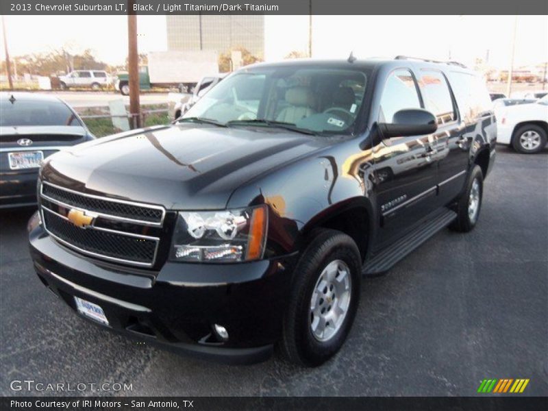 Front 3/4 View of 2013 Suburban LT