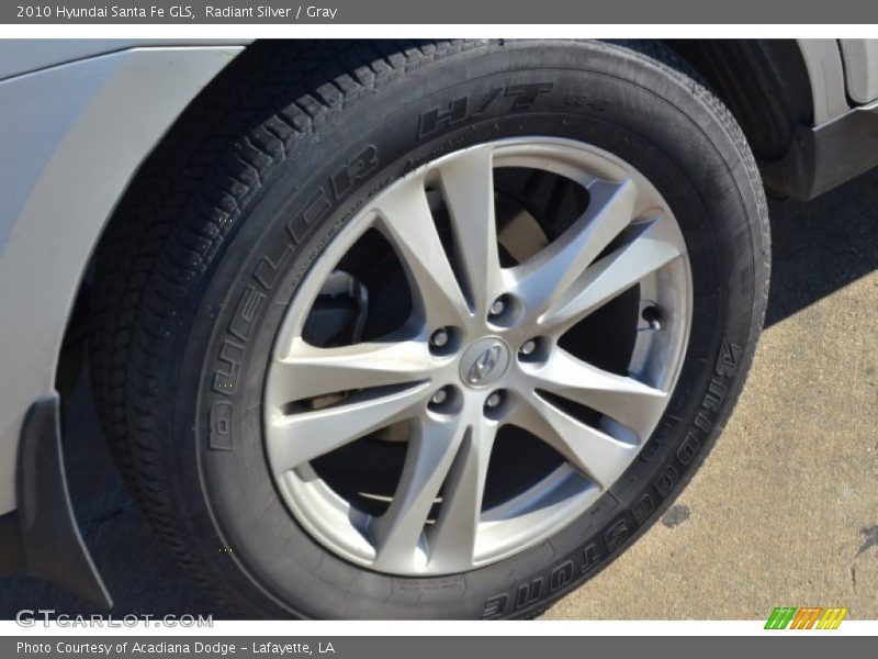 Radiant Silver / Gray 2010 Hyundai Santa Fe GLS