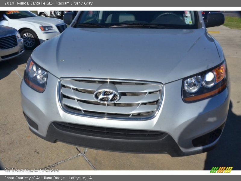 Radiant Silver / Gray 2010 Hyundai Santa Fe GLS