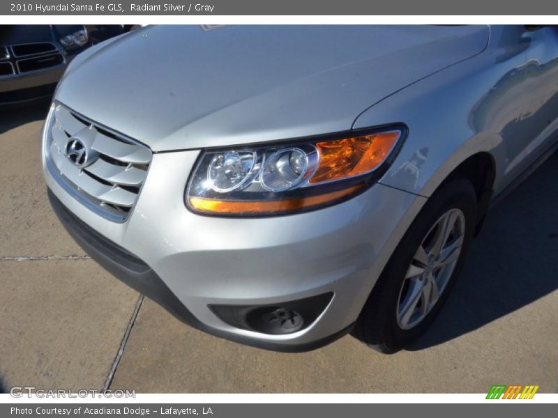 Radiant Silver / Gray 2010 Hyundai Santa Fe GLS