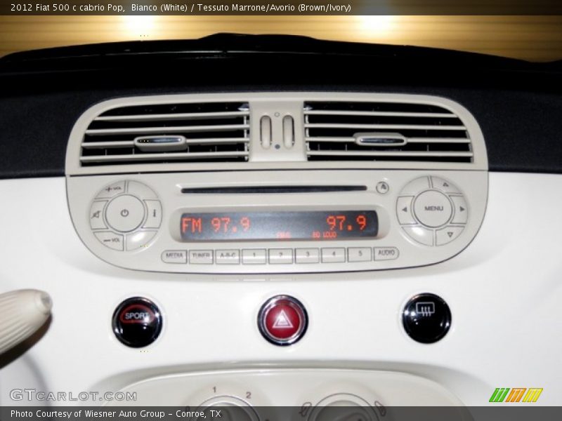 Audio System of 2012 500 c cabrio Pop