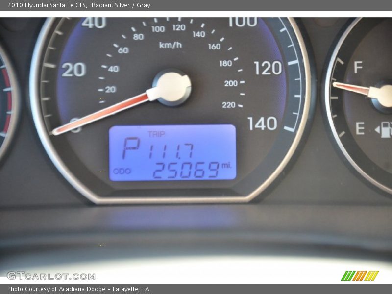 Radiant Silver / Gray 2010 Hyundai Santa Fe GLS