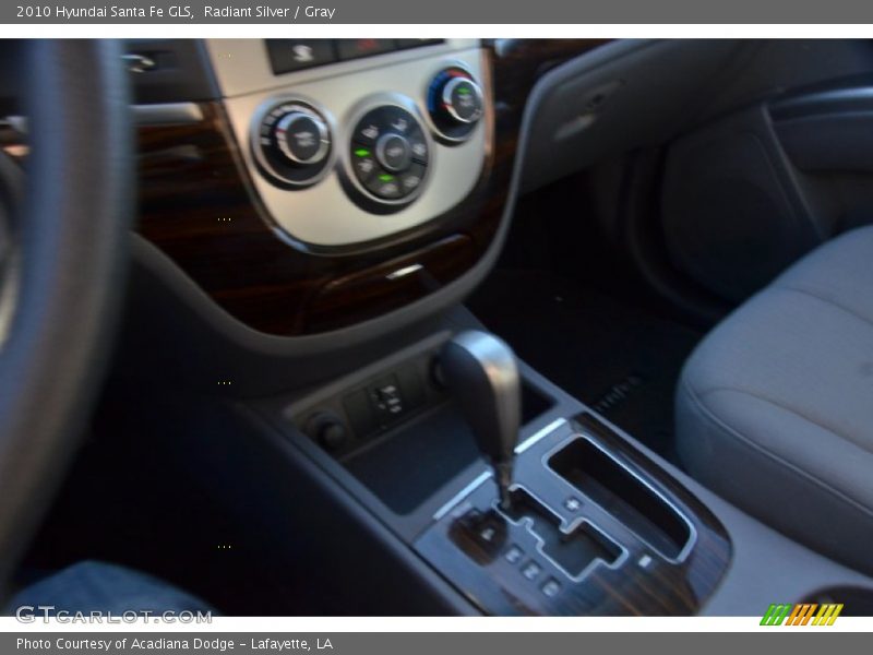 Radiant Silver / Gray 2010 Hyundai Santa Fe GLS