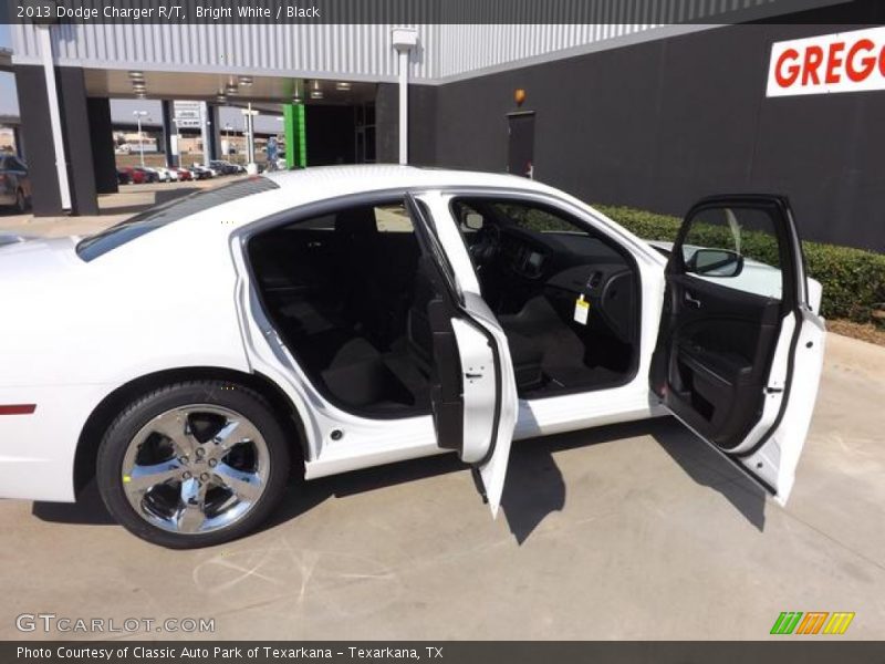 Bright White / Black 2013 Dodge Charger R/T