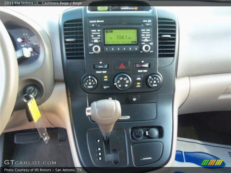 Controls of 2011 Sedona LX