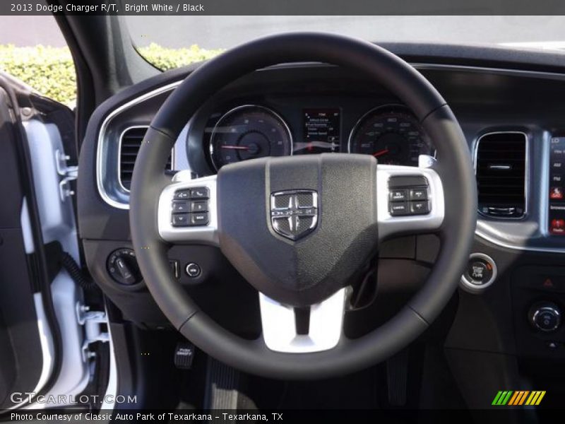 Bright White / Black 2013 Dodge Charger R/T