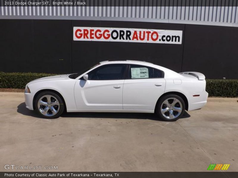 Bright White / Black 2013 Dodge Charger SXT