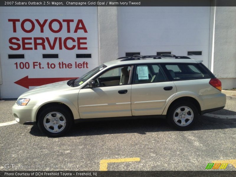 Champagne Gold Opal / Warm Ivory Tweed 2007 Subaru Outback 2.5i Wagon