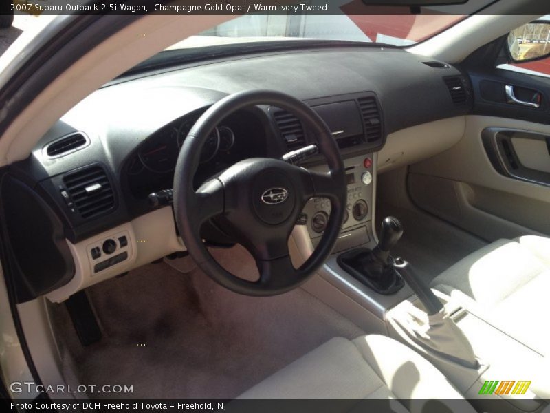 Champagne Gold Opal / Warm Ivory Tweed 2007 Subaru Outback 2.5i Wagon