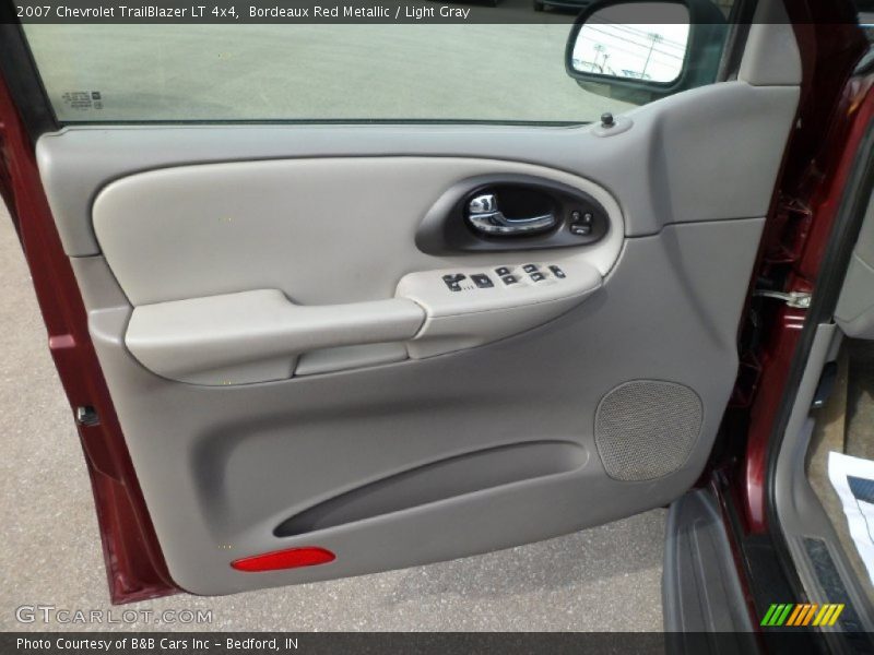 Bordeaux Red Metallic / Light Gray 2007 Chevrolet TrailBlazer LT 4x4