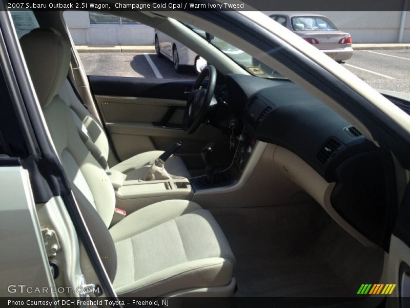 Champagne Gold Opal / Warm Ivory Tweed 2007 Subaru Outback 2.5i Wagon