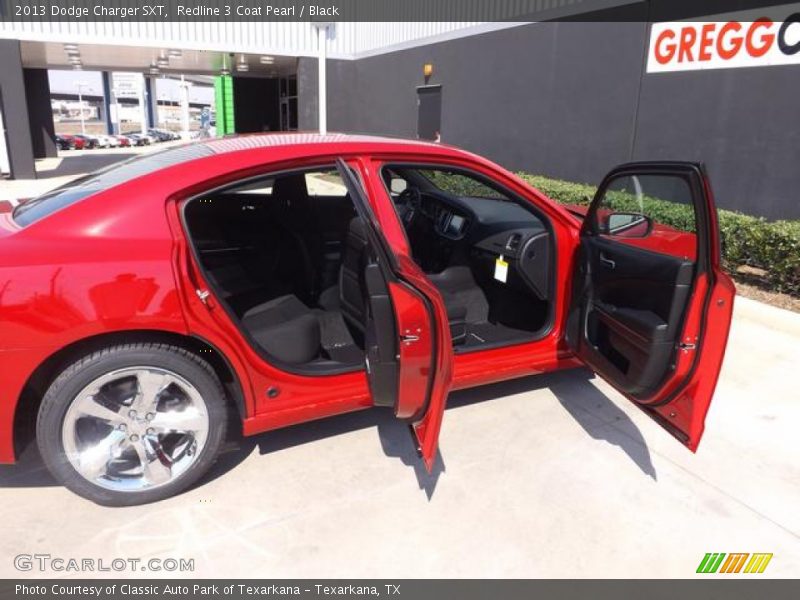 Redline 3 Coat Pearl / Black 2013 Dodge Charger SXT