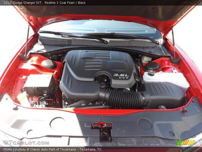 Redline 3 Coat Pearl / Black 2013 Dodge Charger SXT